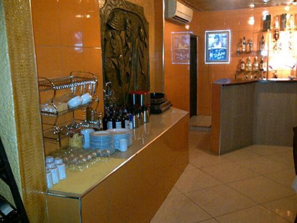 Sir Max Hotel Кумаси Екстериор снимка